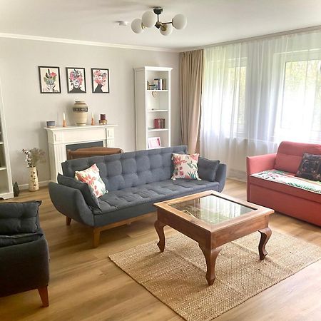 Apartment By The Park, For Bike Lovers Alsfeld Esterno foto